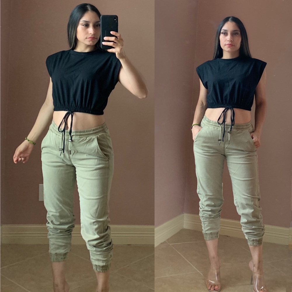 MARLEN Shoulder Pad Top -black